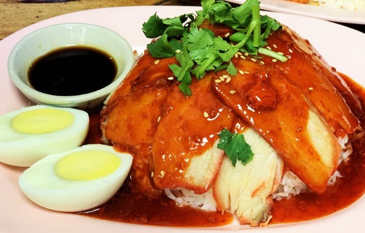 Khoa Moo Dang